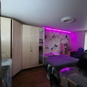 комнатна 17.9м2