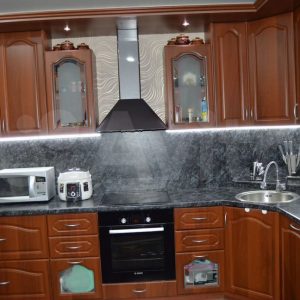 Продам квартиру    3-к квартира  80 м²  на 2 этаже 5-этажного кирпичного дома