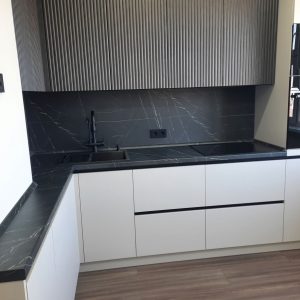 3-к. квартира, 76 м², 16/16 эт.