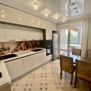 2-к. квартира, 67 м², 2/12 эт.