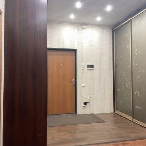 3-к. квартира, 98,7 м², 1/5 эт.