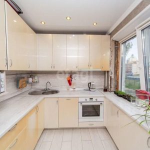 4-к. квартира, 59 м², 2/5 эт.