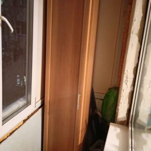 Комната с балконом