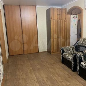 4-к. квартира, 59 м², 1/3 эт.